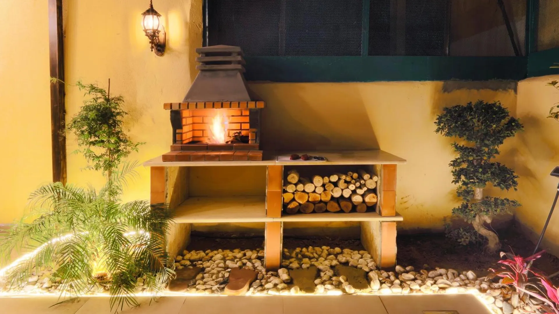 Apartment Charm Vintage Achrafieh Apt With Garden Pizza Oven Bbq Hottub Beirut Lebanon