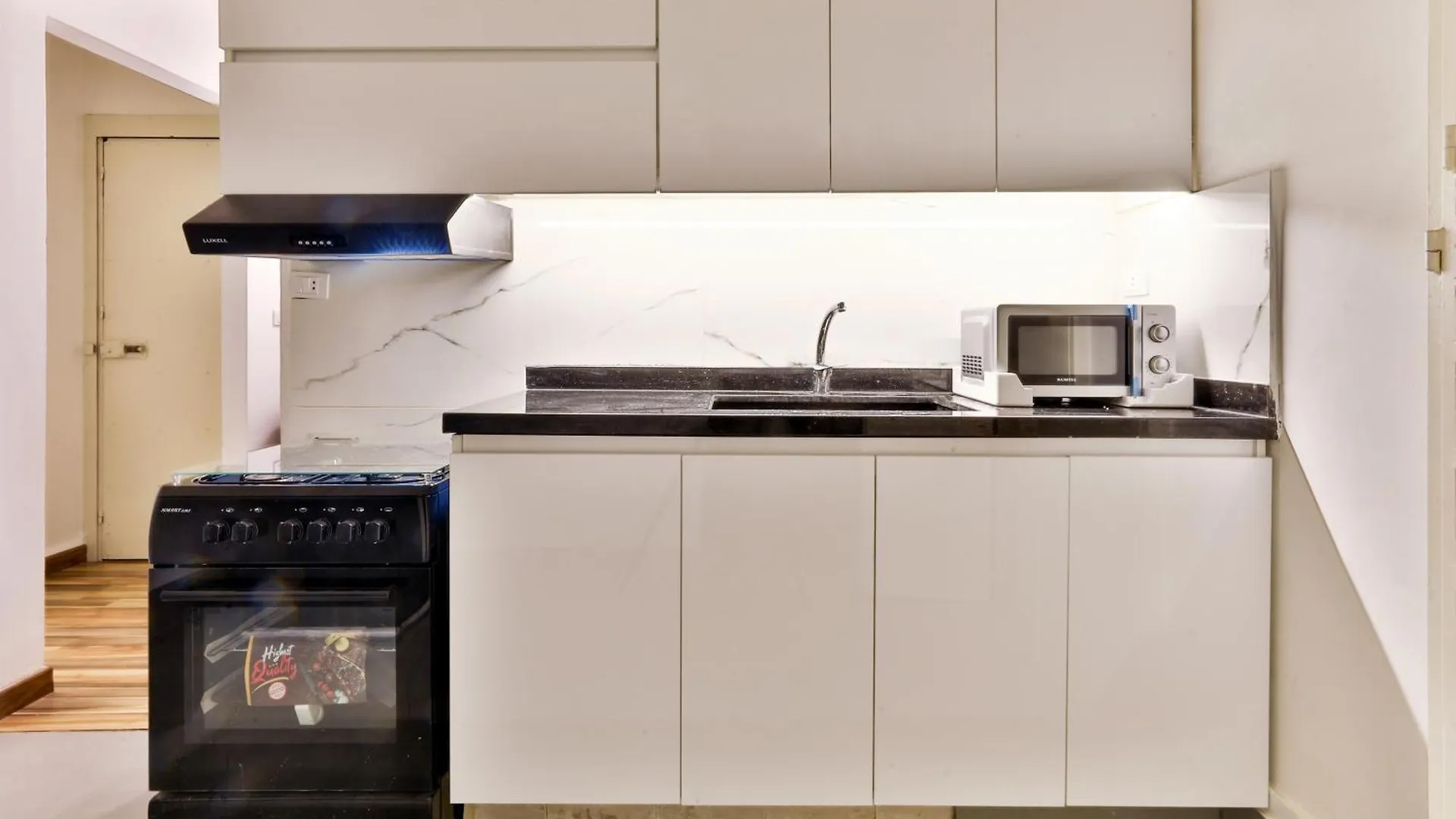 Apartment Charm Vintage Achrafieh Apt With Garden Pizza Oven Bbq Hottub Beirut