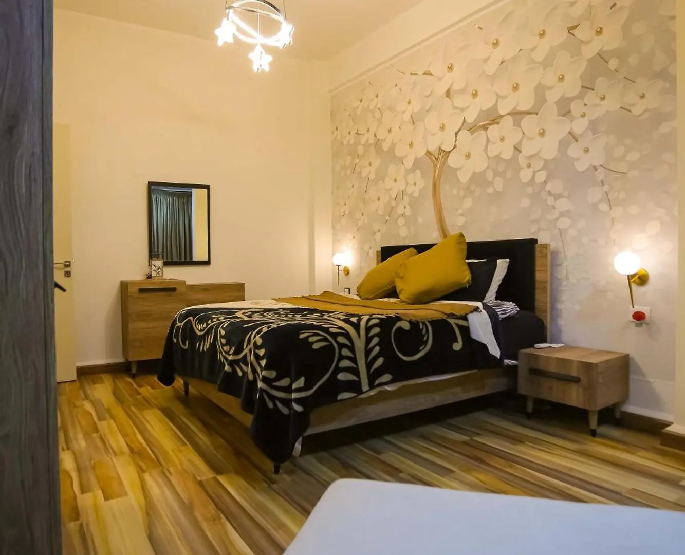 Charm Vintage Achrafieh Apt With Garden Pizza Oven Bbq Hottub Beirut Lebanon